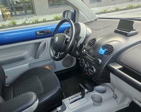 Синий Фольксваген Битл, объемом двигателя 1.98 л и пробегом 151 тыс. км за 6500 $, фото 5 на Automoto.ua