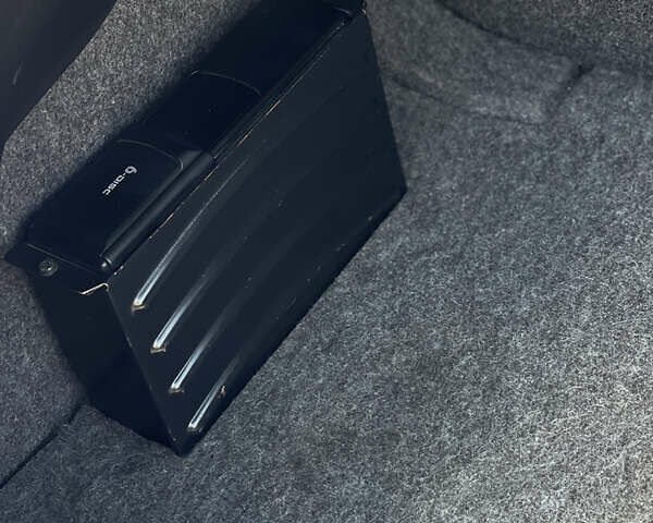 Синий Фольксваген Битл, объемом двигателя 2 л и пробегом 190 тыс. км за 4900 $, фото 12 на Automoto.ua