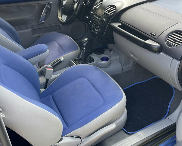 Синий Фольксваген Битл, объемом двигателя 2 л и пробегом 190 тыс. км за 4900 $, фото 18 на Automoto.ua