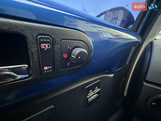 Синий Фольксваген Битл, объемом двигателя 1.8 л и пробегом 211 тыс. км за 4500 $, фото 34 на Automoto.ua