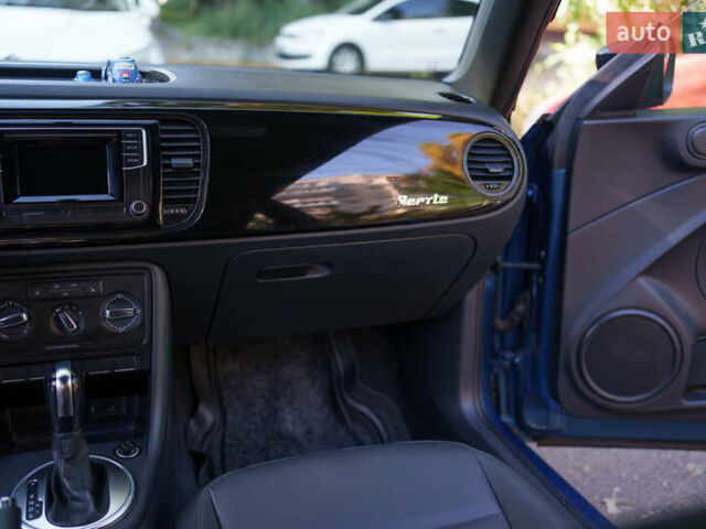 Синий Фольксваген Битл, объемом двигателя 1.8 л и пробегом 160 тыс. км за 12000 $, фото 37 на Automoto.ua