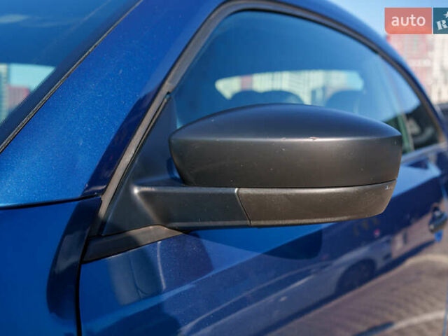 Синий Фольксваген Битл, объемом двигателя 1.8 л и пробегом 160 тыс. км за 12000 $, фото 5 на Automoto.ua