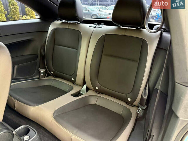 Синій Фольксваген Бітл, об'ємом двигуна 1.8 л та пробігом 175 тис. км за 11900 $, фото 21 на Automoto.ua