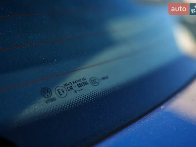 Синий Фольксваген Битл, объемом двигателя 1.8 л и пробегом 160 тыс. км за 12000 $, фото 19 на Automoto.ua