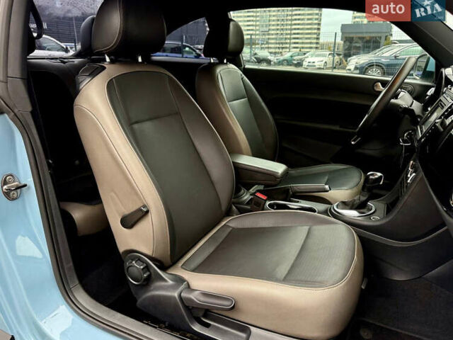 Синій Фольксваген Бітл, об'ємом двигуна 1.8 л та пробігом 175 тис. км за 11900 $, фото 29 на Automoto.ua