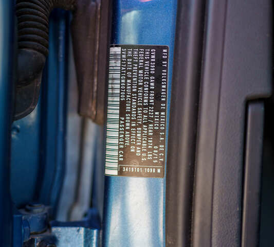 Синий Фольксваген Битл, объемом двигателя 1.8 л и пробегом 160 тыс. км за 12000 $, фото 15 на Automoto.ua