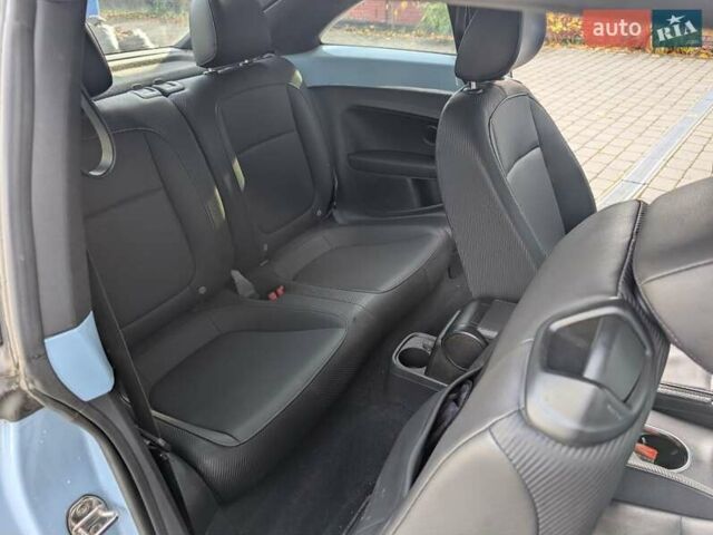 Синий Фольксваген Битл, объемом двигателя 1.8 л и пробегом 131 тыс. км за 13999 $, фото 11 на Automoto.ua