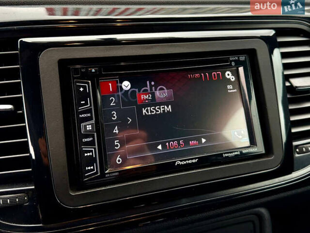 Синій Фольксваген Бітл, об'ємом двигуна 1.8 л та пробігом 175 тис. км за 11900 $, фото 27 на Automoto.ua