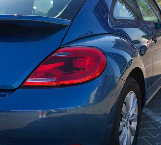 Синий Фольксваген Битл, объемом двигателя 1.8 л и пробегом 160 тыс. км за 12000 $, фото 11 на Automoto.ua