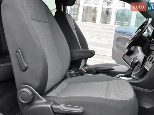 Синий Фольксваген Битл, объемом двигателя 1.4 л и пробегом 70 тыс. км за 13700 $, фото 19 на Automoto.ua