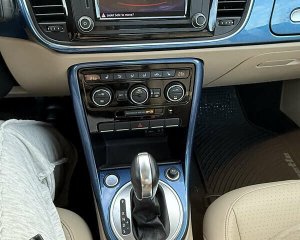 Синий Фольксваген Битл, объемом двигателя 1.98 л и пробегом 113 тыс. км за 14299 $, фото 14 на Automoto.ua