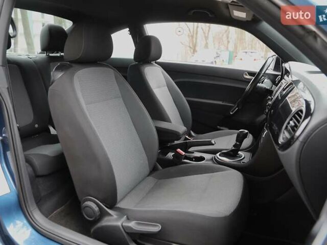 Синий Фольксваген Битл, объемом двигателя 1.98 л и пробегом 70 тыс. км за 15500 $, фото 8 на Automoto.ua