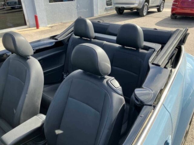 Синій Фольксваген Бітл, об'ємом двигуна 2 л та пробігом 79 тис. км за 9100 $, фото 8 на Automoto.ua