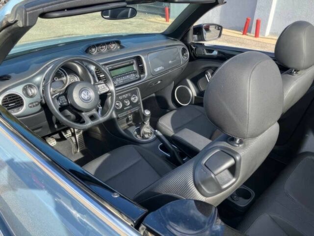 Синій Фольксваген Бітл, об'ємом двигуна 2 л та пробігом 79 тис. км за 9100 $, фото 6 на Automoto.ua