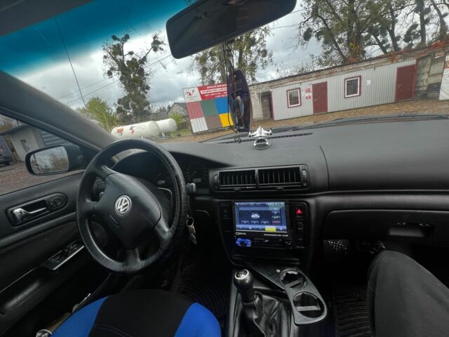 Зеленый Фольксваген Битл, объемом двигателя 1.6 л и пробегом 242 тыс. км за 2700 $, фото 1 на Automoto.ua