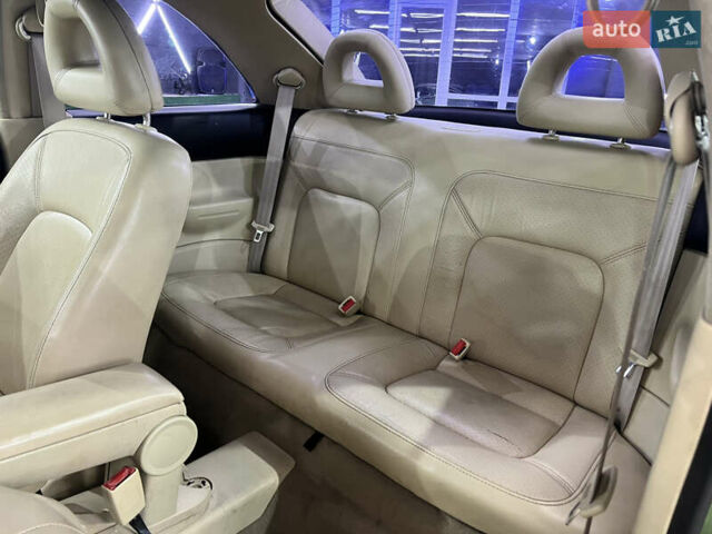 Зелений Фольксваген Бітл, об'ємом двигуна 2 л та пробігом 180 тис. км за 3990 $, фото 22 на Automoto.ua