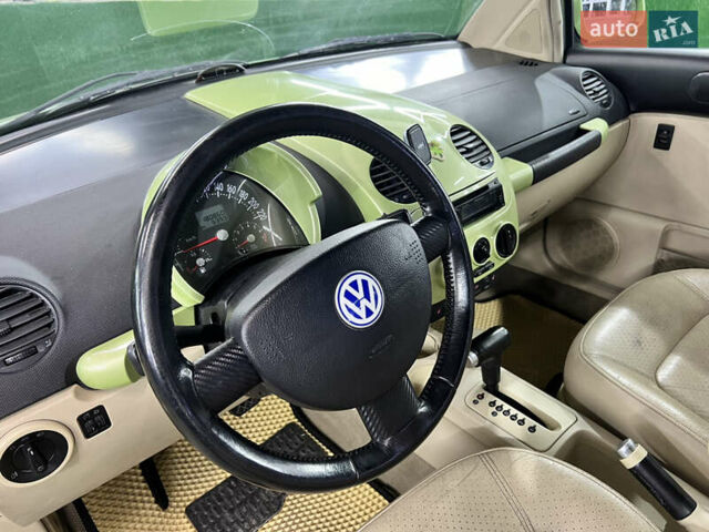 Зелений Фольксваген Бітл, об'ємом двигуна 2 л та пробігом 180 тис. км за 3990 $, фото 21 на Automoto.ua