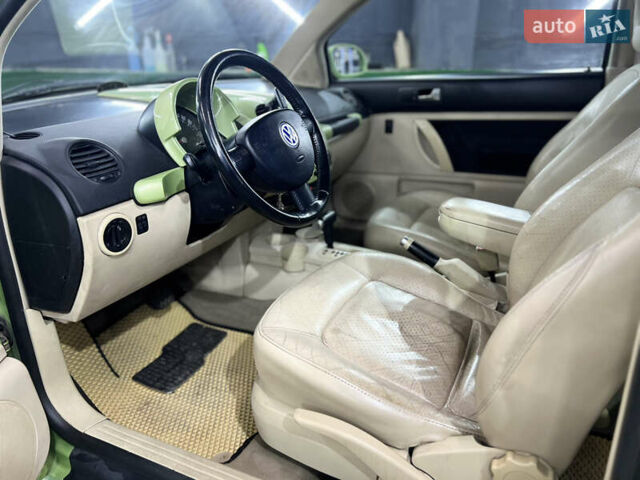 Зелений Фольксваген Бітл, об'ємом двигуна 2 л та пробігом 180 тис. км за 3990 $, фото 17 на Automoto.ua