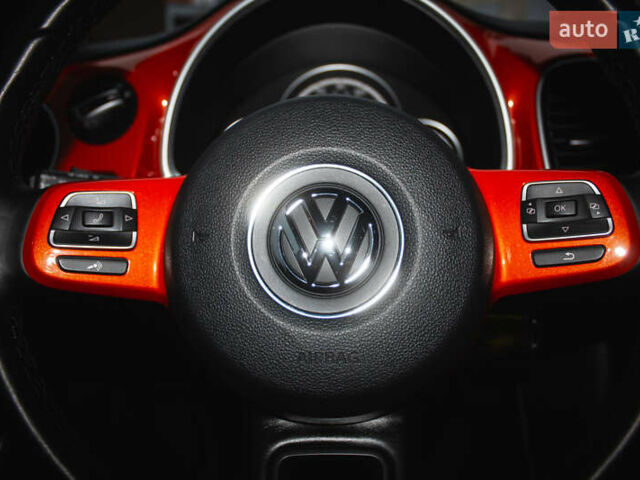 Оранжевый Фольксваген Битл, объемом двигателя 1.8 л и пробегом 60 тыс. км за 13800 $, фото 14 на Automoto.ua