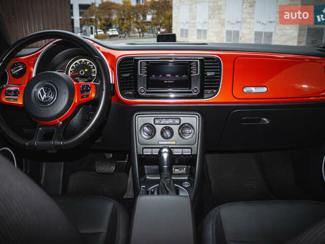Оранжевый Фольксваген Битл, объемом двигателя 1.8 л и пробегом 60 тыс. км за 13800 $, фото 12 на Automoto.ua