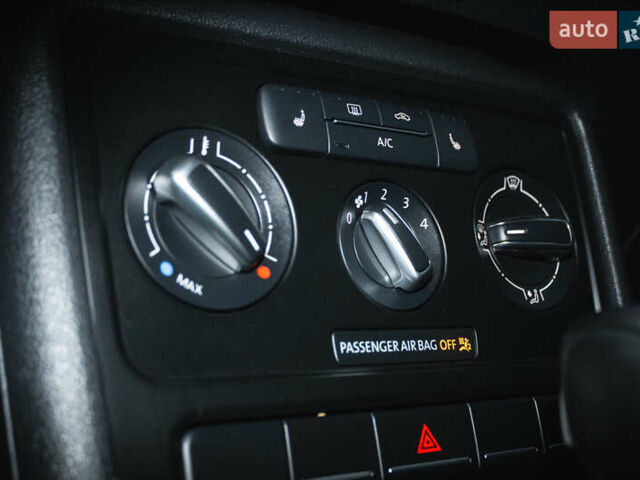 Оранжевый Фольксваген Битл, объемом двигателя 1.8 л и пробегом 60 тыс. км за 13800 $, фото 20 на Automoto.ua