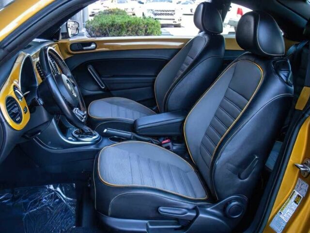 Оранжевый Фольксваген Битл, объемом двигателя 2 л и пробегом 34 тыс. км за 11000 $, фото 8 на Automoto.ua