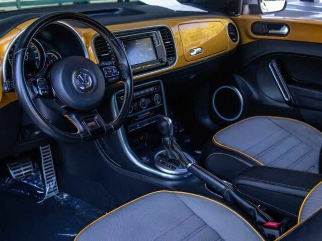 Оранжевый Фольксваген Битл, объемом двигателя 2 л и пробегом 34 тыс. км за 11000 $, фото 10 на Automoto.ua
