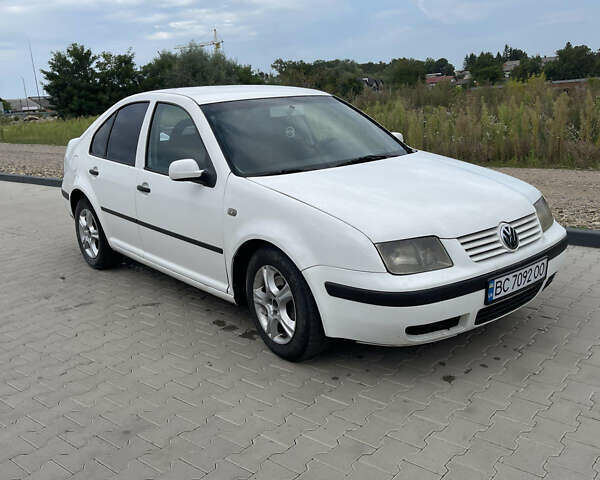 Білий Фольксваген Бора, об'ємом двигуна 1.9 л та пробігом 450 тис. км за 3400 $, фото 3 на Automoto.ua