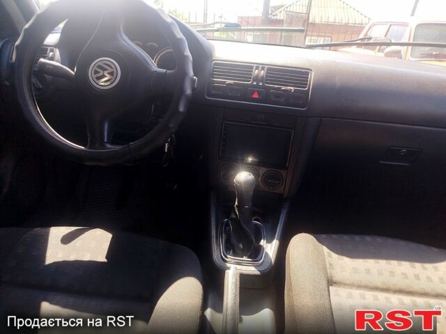 Белый Фольксваген Бора, объемом двигателя 1.6 л и пробегом 345 тыс. км за 3550 $, фото 2 на Automoto.ua