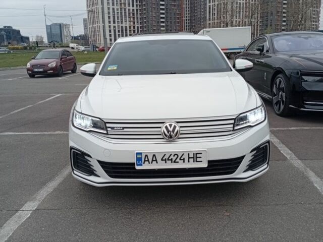 Білий Фольксваген Бора, об'ємом двигуна 0 л та пробігом 45 тис. км за 376 $, фото 3 на Automoto.ua