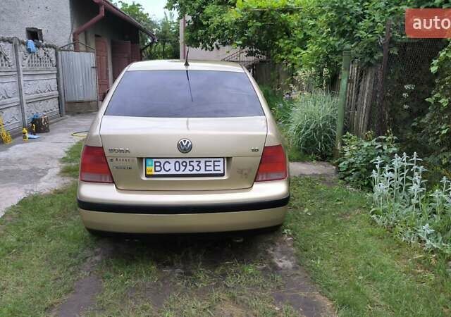 Бежевий Фольксваген Бора, об'ємом двигуна 1.6 л та пробігом 280 тис. км за 4000 $, фото 33 на Automoto.ua