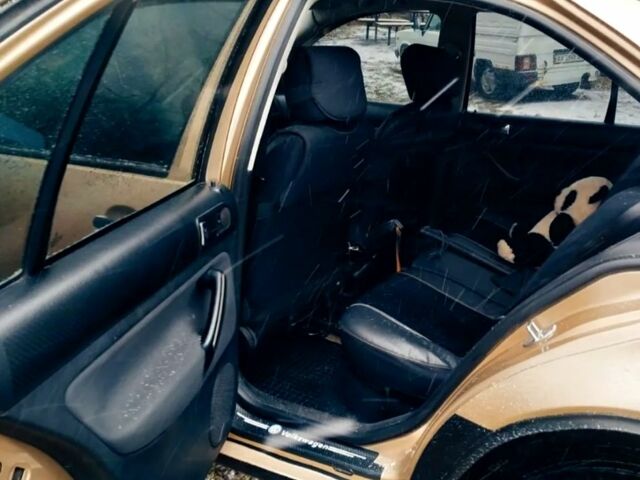 Фольксваген Бора 2002 в Каменское - Днепродзержинск на Automoto.ua Бежевый Фольксваген Бора, объемом двигателя 1.6 л и пробегом 290 тыс. км за 4000 $, фото 5 на Automoto.ua