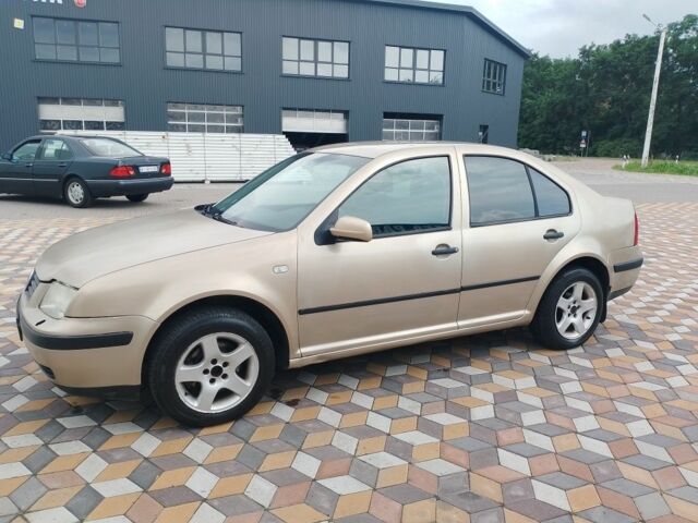 Фольксваген Бора 2003 у Броварах на Automoto.ua Бежевий Фольксваген Бора, об'ємом двигуна 1.6 л та пробігом 300 тис. км за 2500 $, фото 1 на Automoto.ua