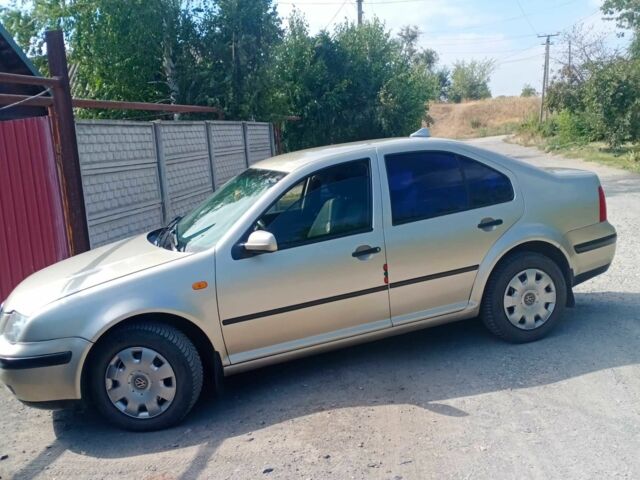 Фольксваген Бора 2003 у Кривому Розі на Automoto.ua Бежевий Фольксваген Бора, об'ємом двигуна 1.6 л та пробігом 2 тис. км за 3837 $, фото 3 на Automoto.ua