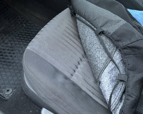 Бежевый Фольксваген Бора, объемом двигателя 2 л и пробегом 330 тыс. км за 3600 $, фото 8 на Automoto.ua