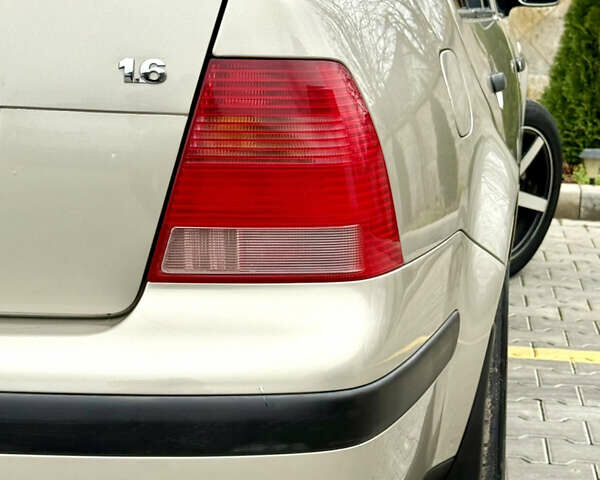 Бежевый Фольксваген Бора, объемом двигателя 1.6 л и пробегом 220 тыс. км за 5700 $, фото 26 на Automoto.ua