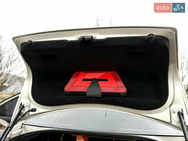 Бежевый Фольксваген Бора, объемом двигателя 1.6 л и пробегом 220 тыс. км за 5700 $, фото 31 на Automoto.ua