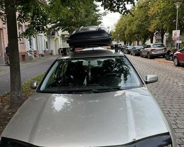 Бежевый Фольксваген Бора, объемом двигателя 1.6 л и пробегом 290 тыс. км за 4000 $, фото 1 на Automoto.ua