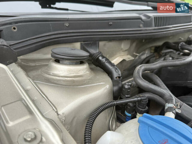 Бежевый Фольксваген Бора, объемом двигателя 1.6 л и пробегом 220 тыс. км за 5700 $, фото 86 на Automoto.ua