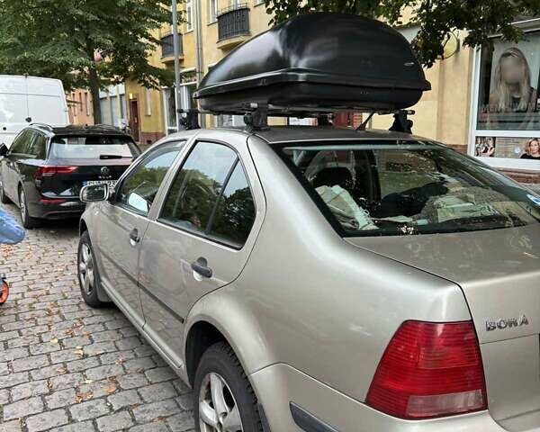 Бежевый Фольксваген Бора, объемом двигателя 1.6 л и пробегом 290 тыс. км за 4000 $, фото 3 на Automoto.ua