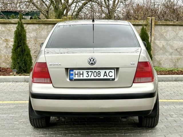 Бежевый Фольксваген Бора, объемом двигателя 1.6 л и пробегом 220 тыс. км за 5700 $, фото 6 на Automoto.ua