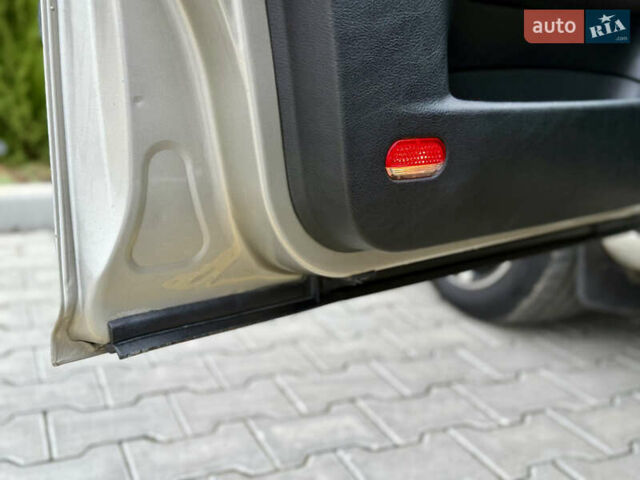 Бежевый Фольксваген Бора, объемом двигателя 1.6 л и пробегом 220 тыс. км за 5700 $, фото 44 на Automoto.ua