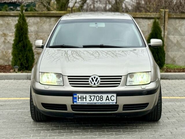 Бежевый Фольксваген Бора, объемом двигателя 1.6 л и пробегом 220 тыс. км за 5700 $, фото 1 на Automoto.ua