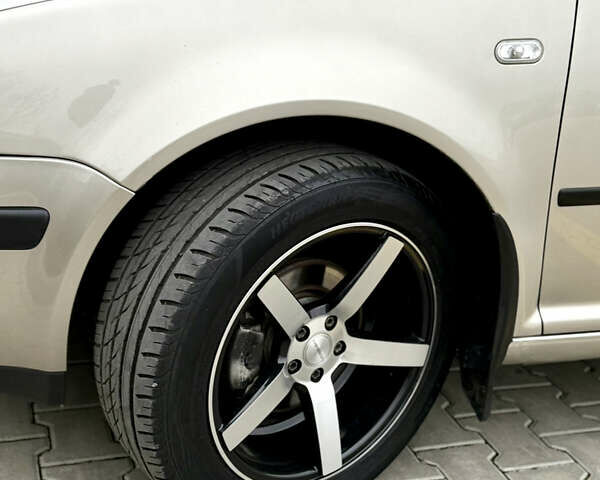 Бежевый Фольксваген Бора, объемом двигателя 1.6 л и пробегом 220 тыс. км за 5700 $, фото 39 на Automoto.ua