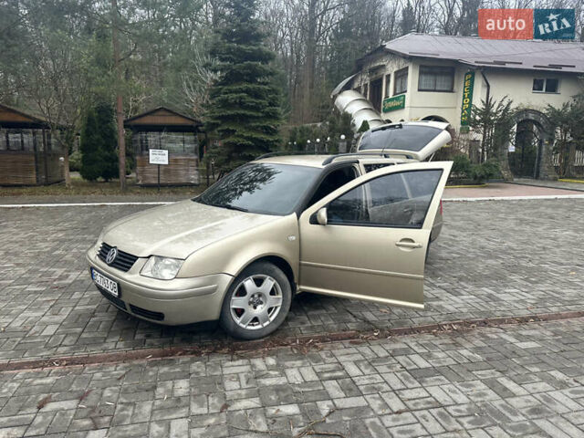 Бежевий Фольксваген Бора, об'ємом двигуна 1.98 л та пробігом 315 тис. км за 2999 $, фото 30 на Automoto.ua