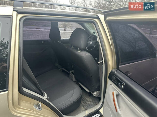 Бежевий Фольксваген Бора, об'ємом двигуна 1.98 л та пробігом 315 тис. км за 2999 $, фото 86 на Automoto.ua