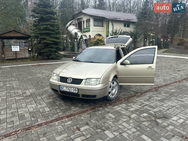 Бежевий Фольксваген Бора, об'ємом двигуна 1.98 л та пробігом 315 тис. км за 2999 $, фото 31 на Automoto.ua