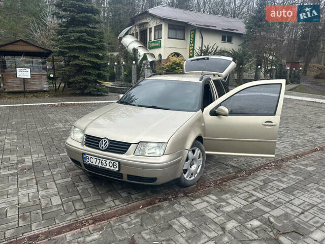 Бежевий Фольксваген Бора, об'ємом двигуна 1.98 л та пробігом 315 тис. км за 2999 $, фото 23 на Automoto.ua