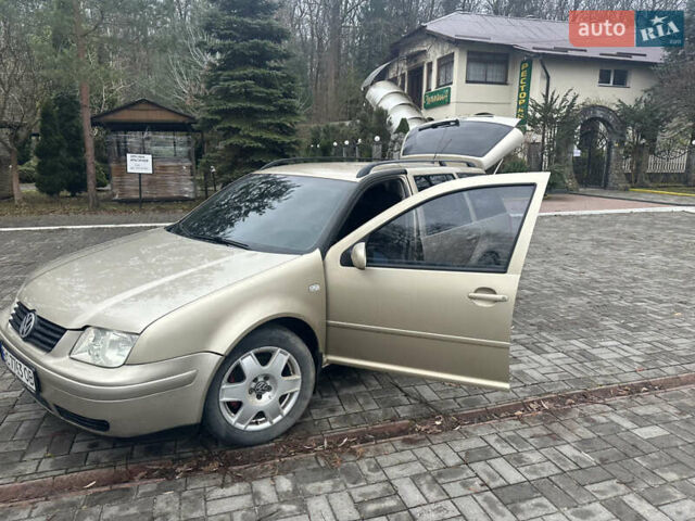 Бежевий Фольксваген Бора, об'ємом двигуна 1.98 л та пробігом 315 тис. км за 2999 $, фото 20 на Automoto.ua