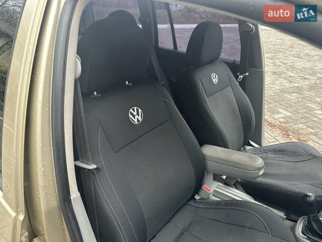 Бежевий Фольксваген Бора, об'ємом двигуна 1.98 л та пробігом 315 тис. км за 2999 $, фото 49 на Automoto.ua